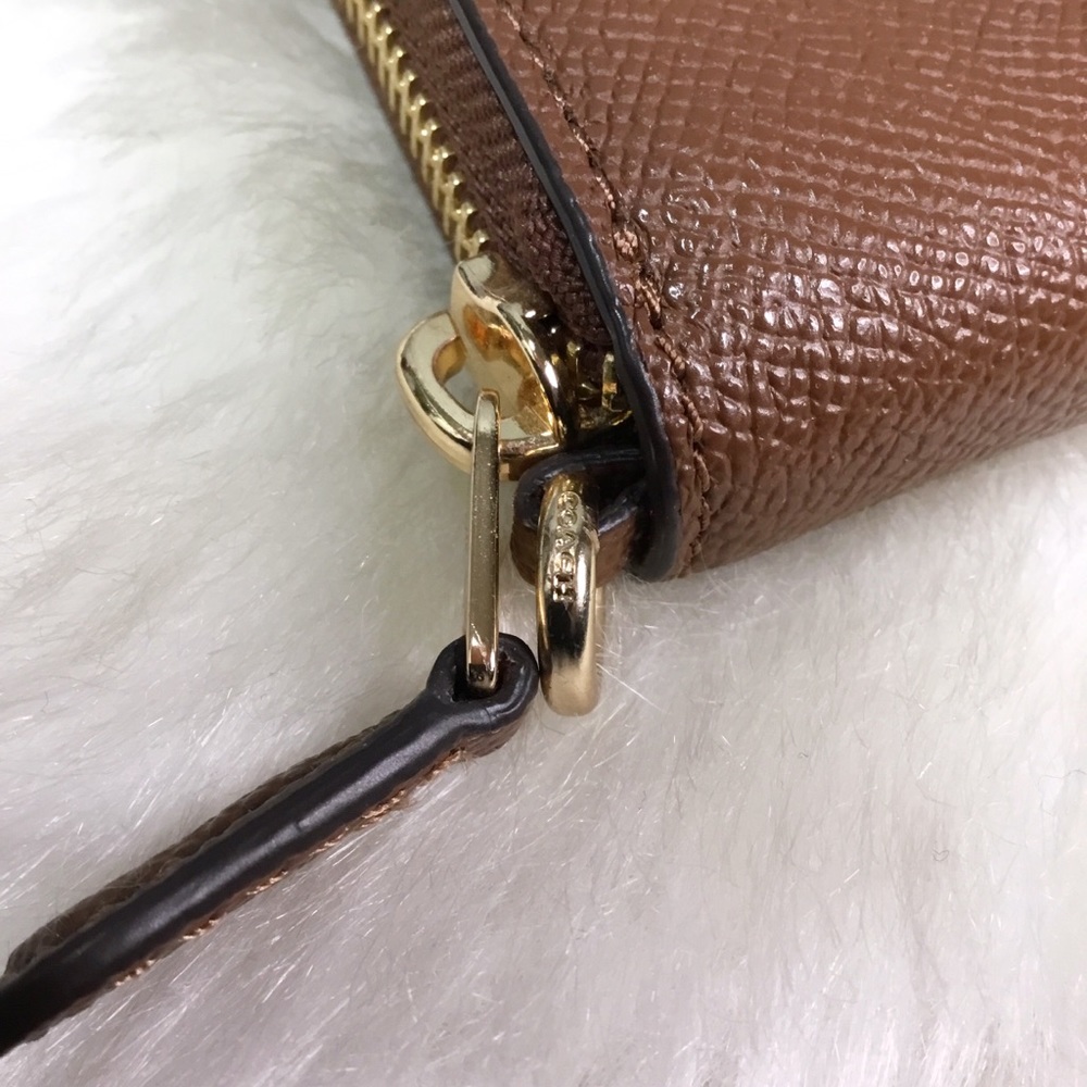 Coach Wallet - Picture 6 of 12